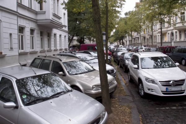 Gehwegparken Leipzig Schleußig